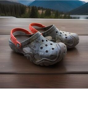 CROCS Kids' Sz J2 Gray Camo Clogs Sandals Orange Heel Strap GUC